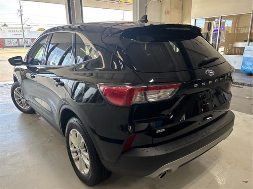 Used 2022 Ford Escape SE SUV