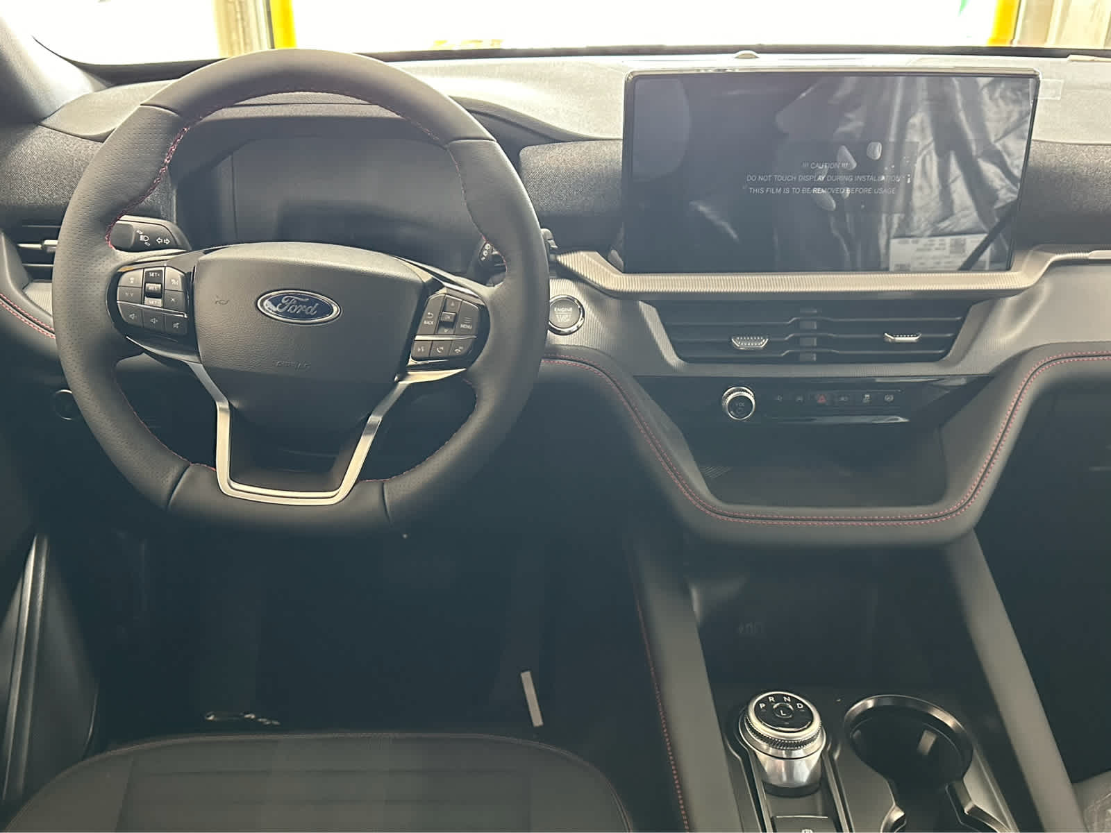 2026 Ford Explorer ST-Line - Photo 14