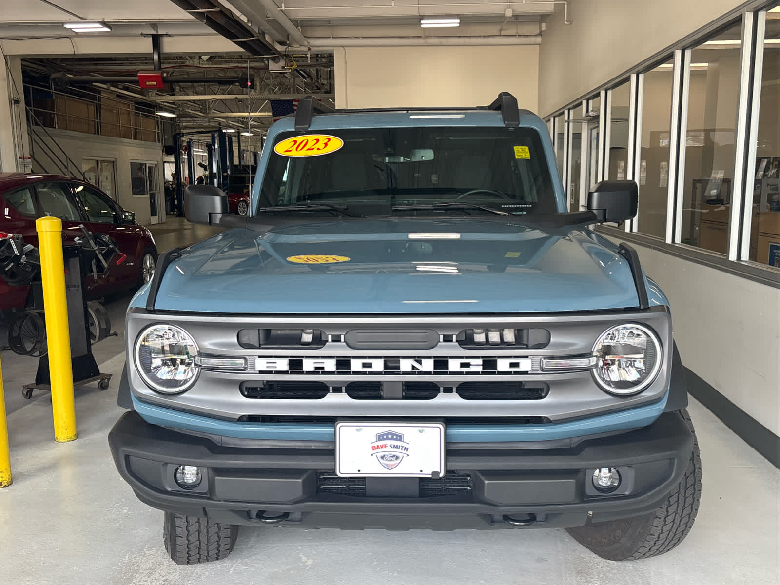 2023 Ford Bronco Big Bend photo 2