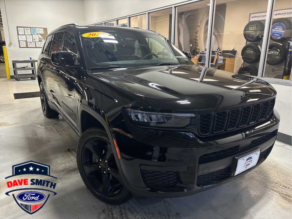 Used 2023 Jeep Grand Cherokee L Altitude SUV