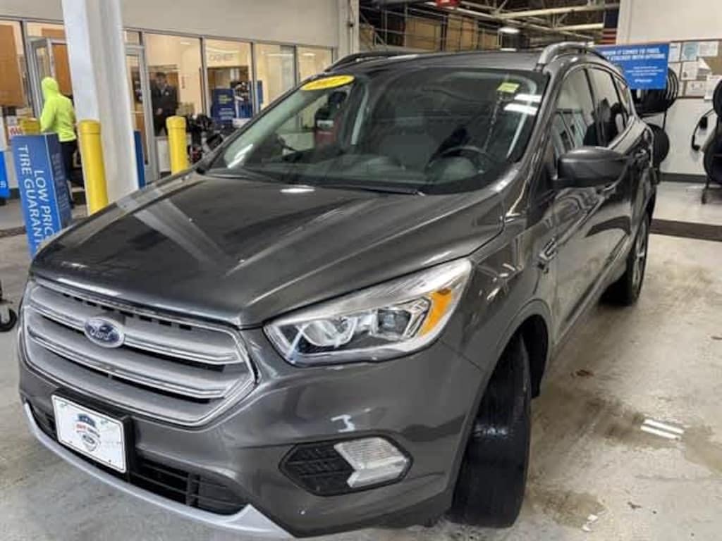 Used 2017 Ford Escape SE SUV