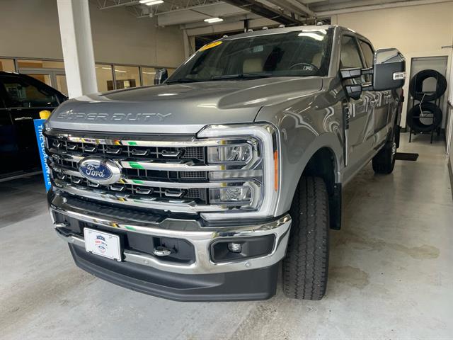 2023 Ford F-250 Lariat photo 3