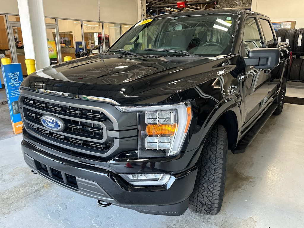 Used 2023 Ford F-150 XLT 4WD Supercrew 5.5 Box Truck SuperCrew Cab