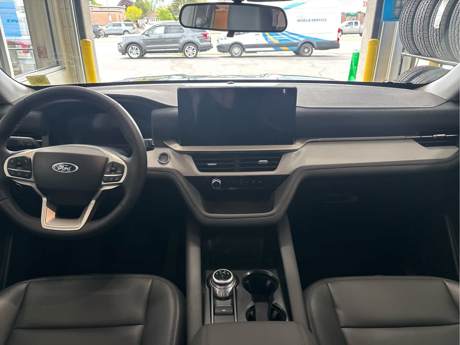 2026 Ford Explorer Active - Photo 9