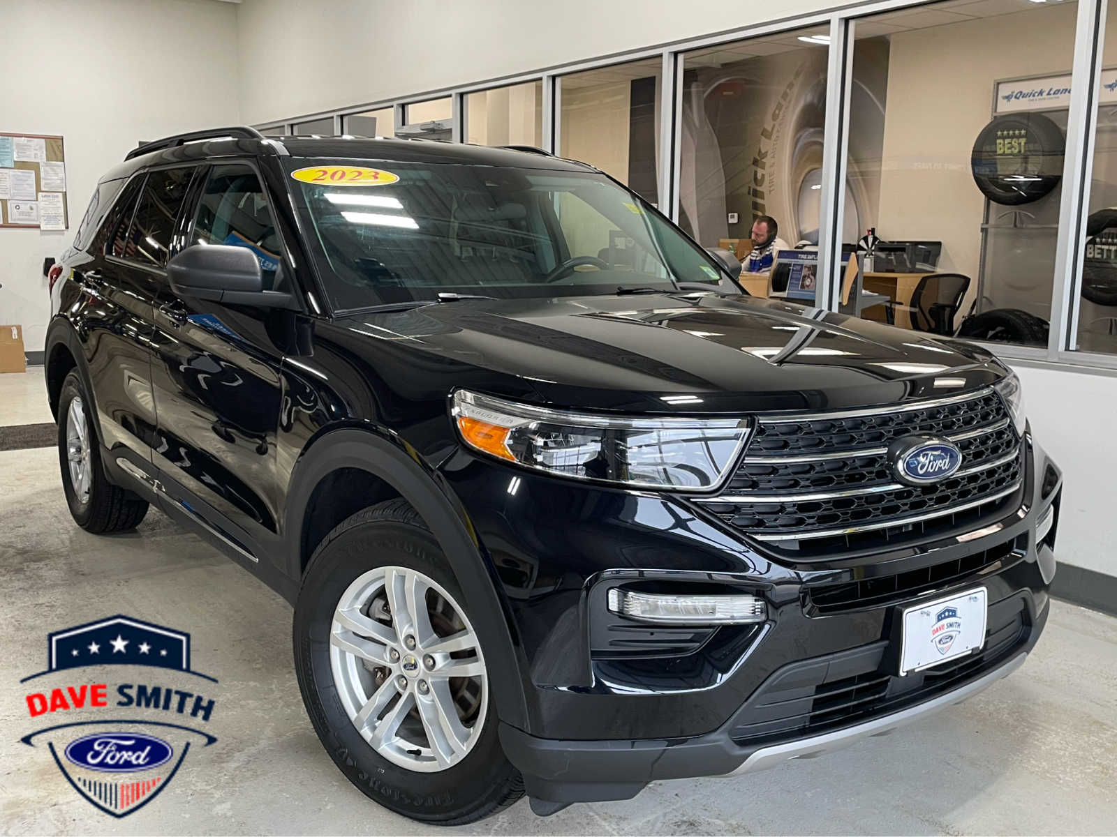 2023 Ford Explorer SUV 