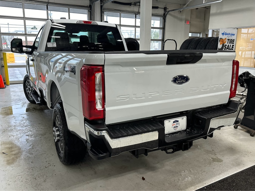 New 2025 Ford Super Duty F-350 XLT TRUCK