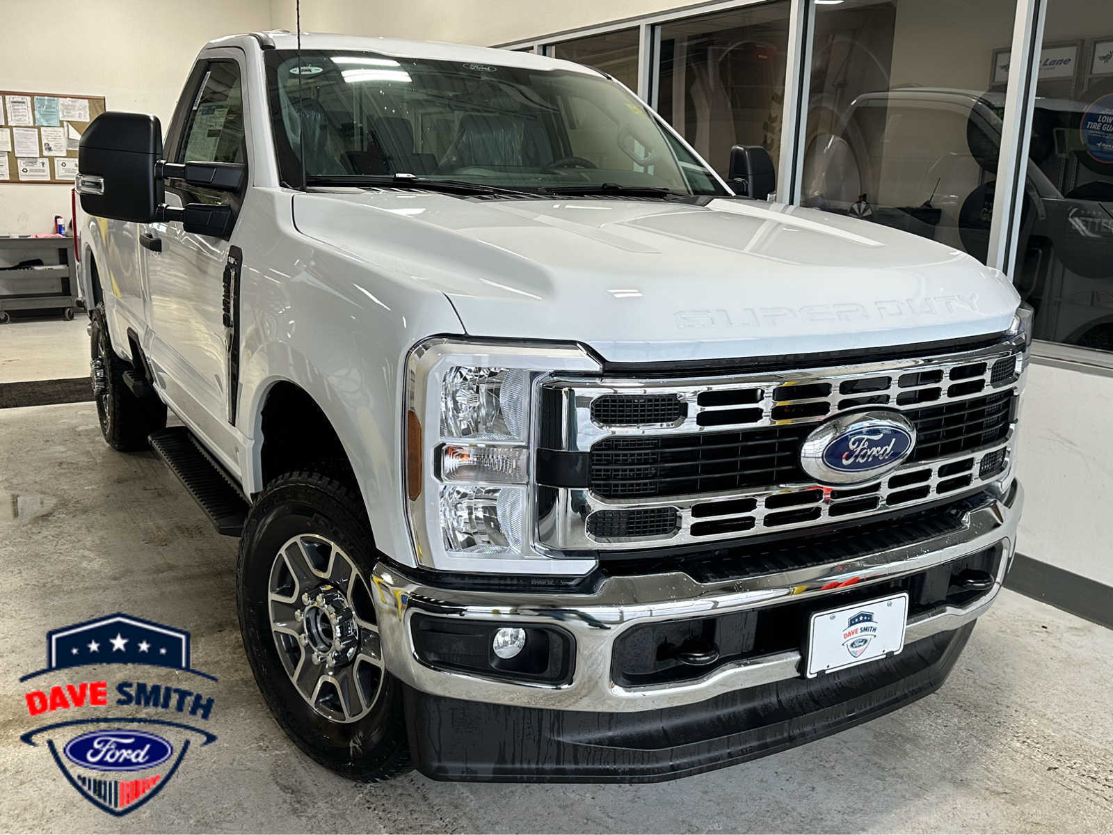 2025 Ford F-350 Super Duty XLT's photo