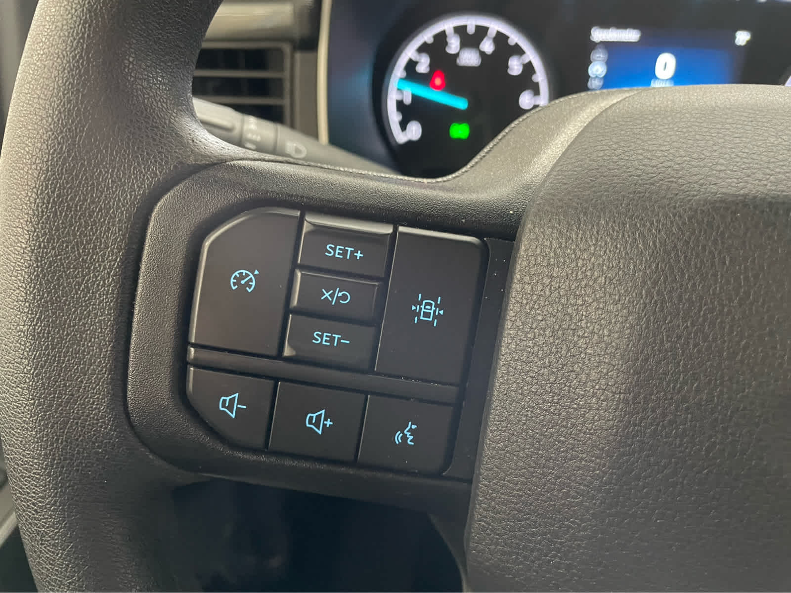 2023 Ford F-150 XL - Photo 22