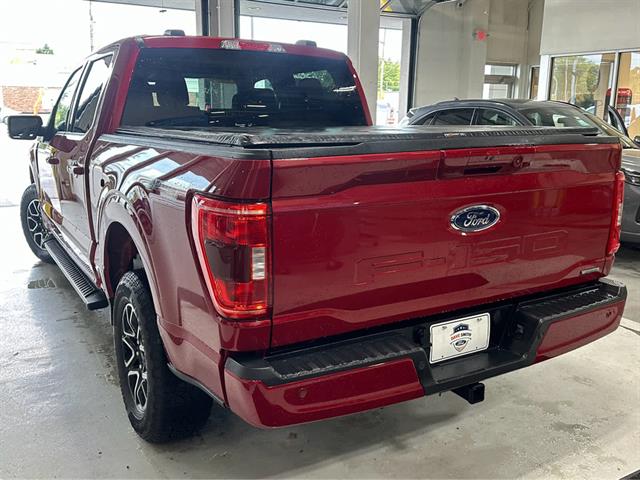 2022 Ford F-150 XLT photo 4