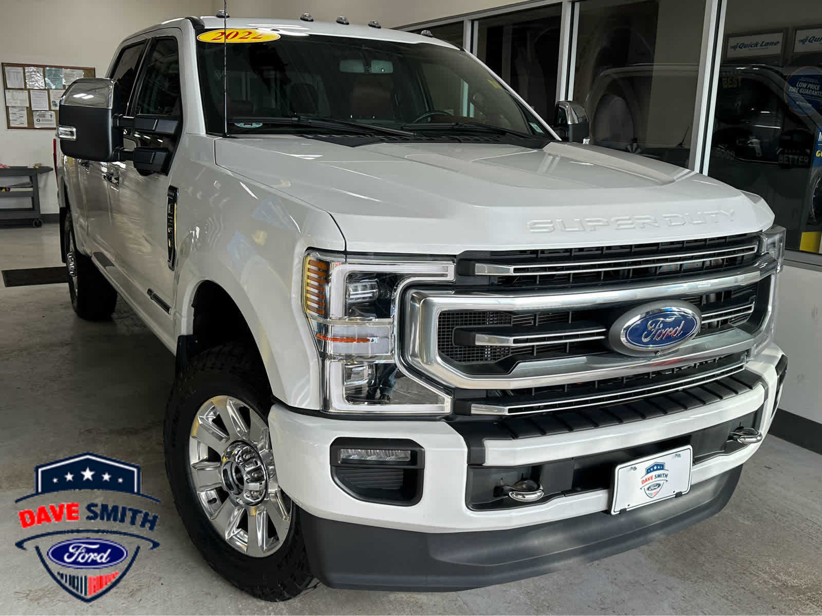 2022 Ford F-350 Super Duty Platinum's photo