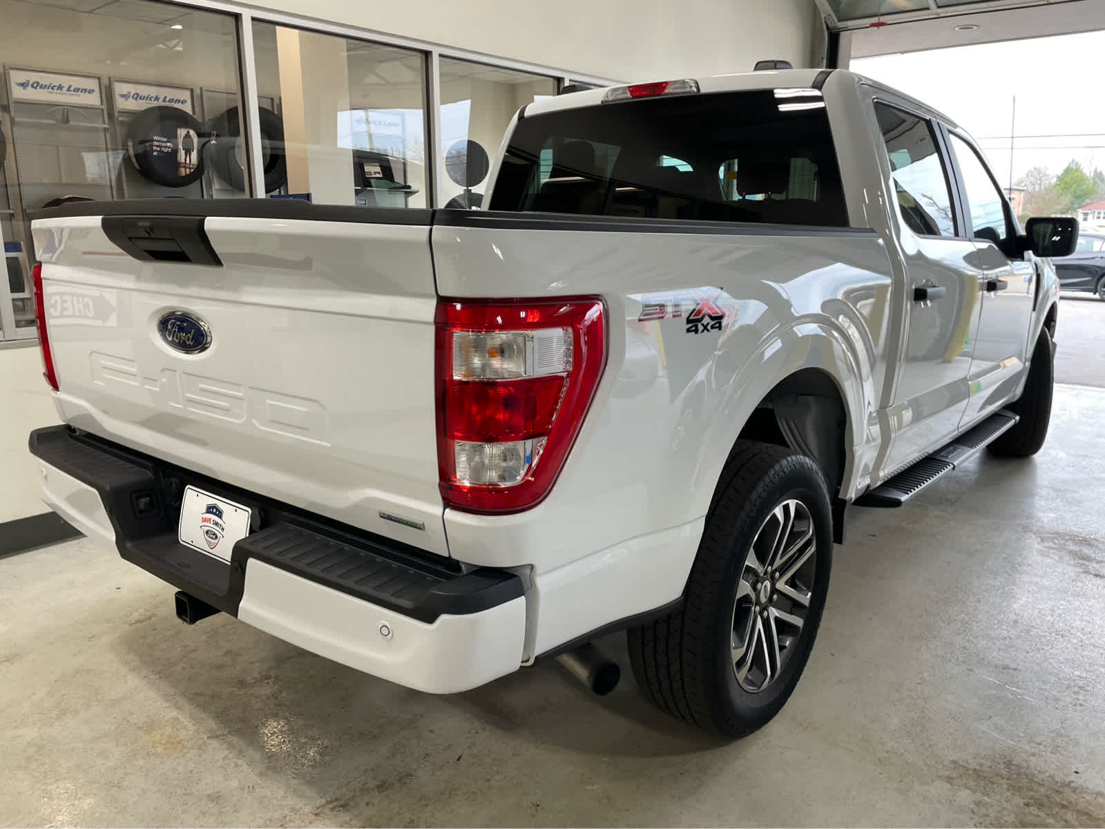 2023 Ford F-150 XL - Photo 7