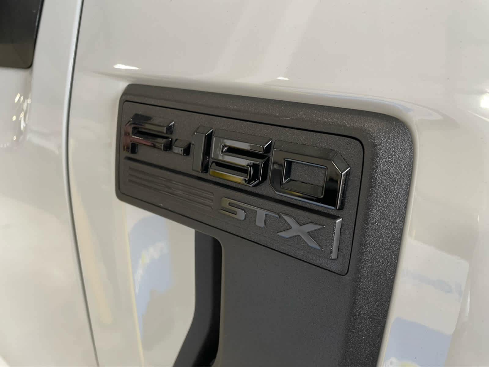 2023 Ford F-150 XL - Photo 41