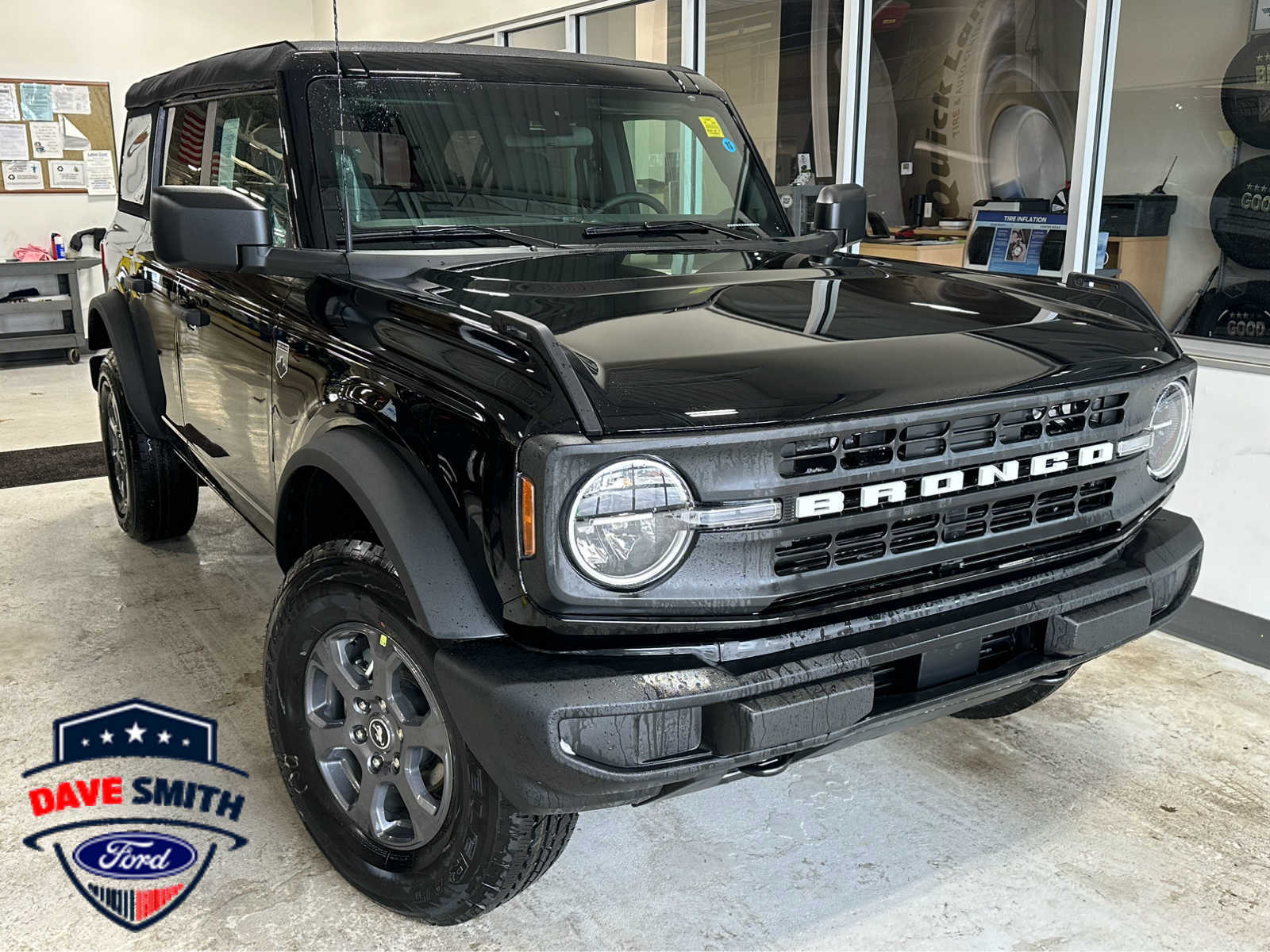 2025 Ford Bronco 4-Door Big Bend's photo