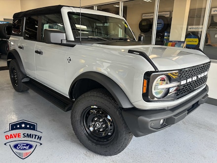 2026 Ford Bronco Outer Banks&reg; SUV