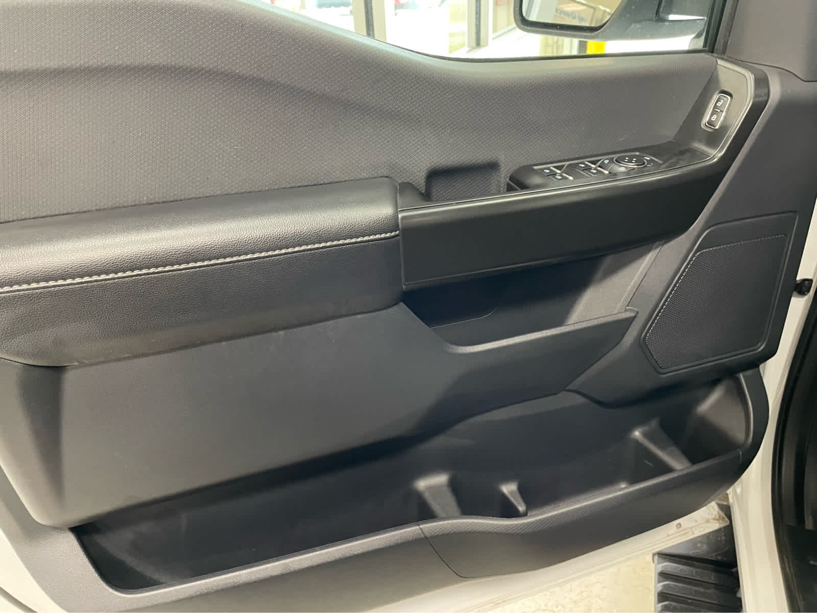 2023 Ford F-150 XL - Photo 19