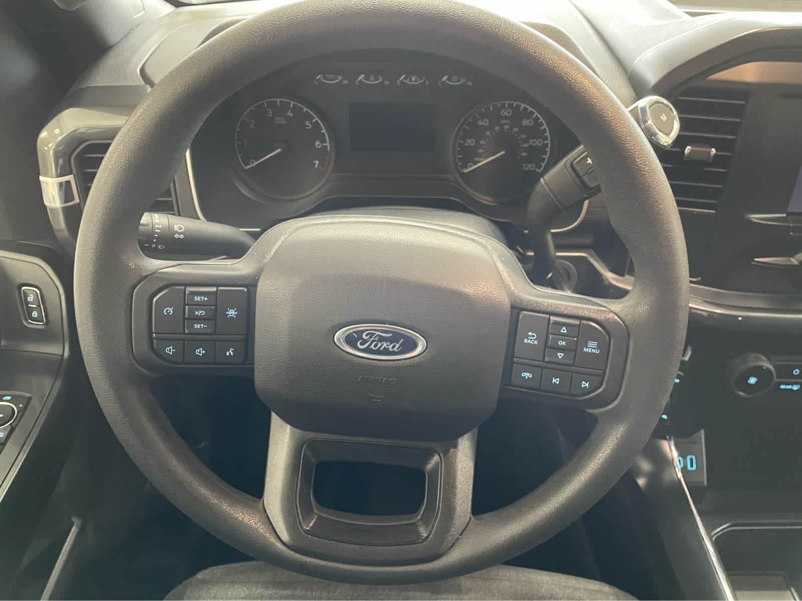 2023 Ford F-150 XL - Photo 10
