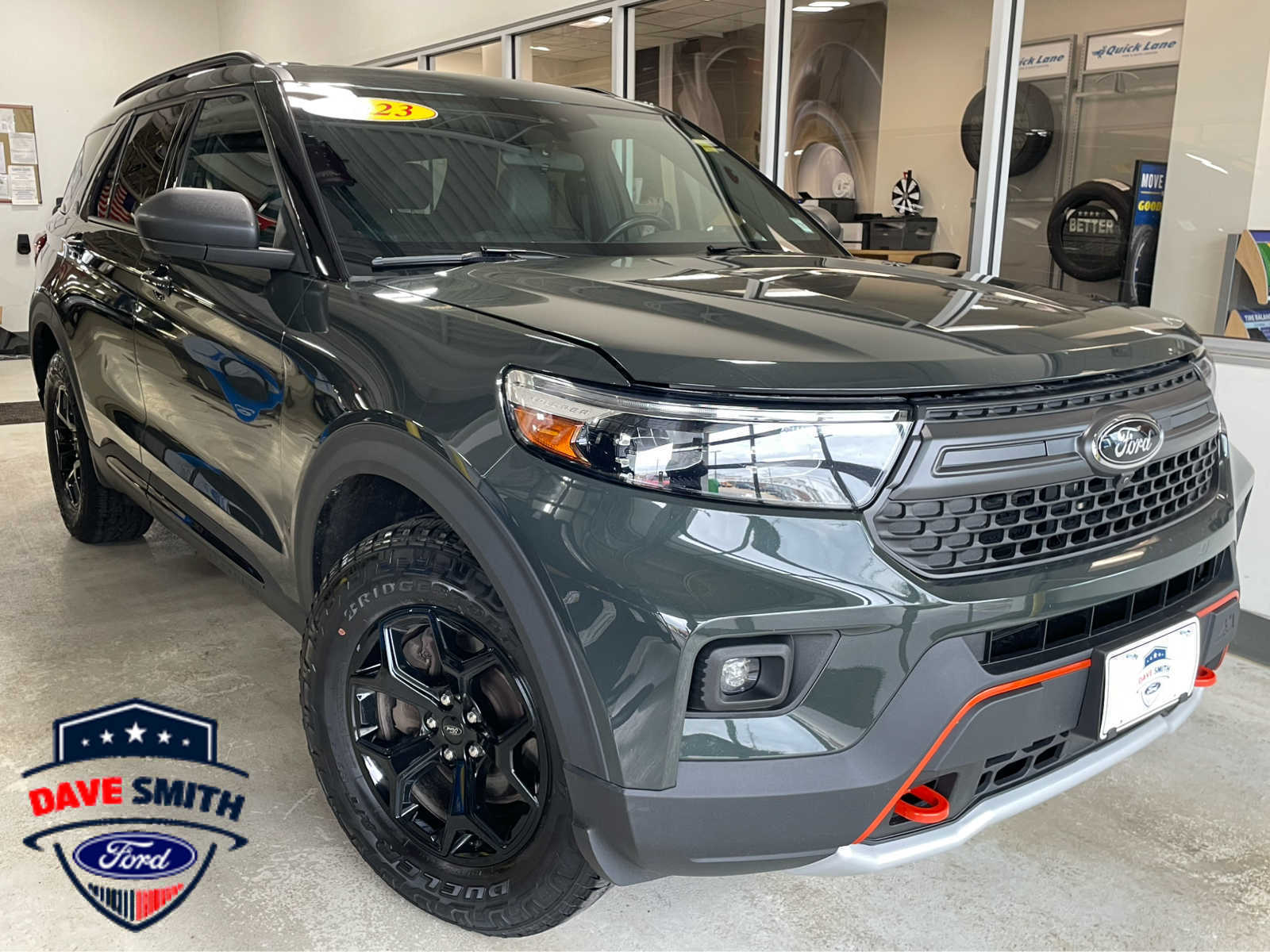 2023 Ford Explorer SUV 