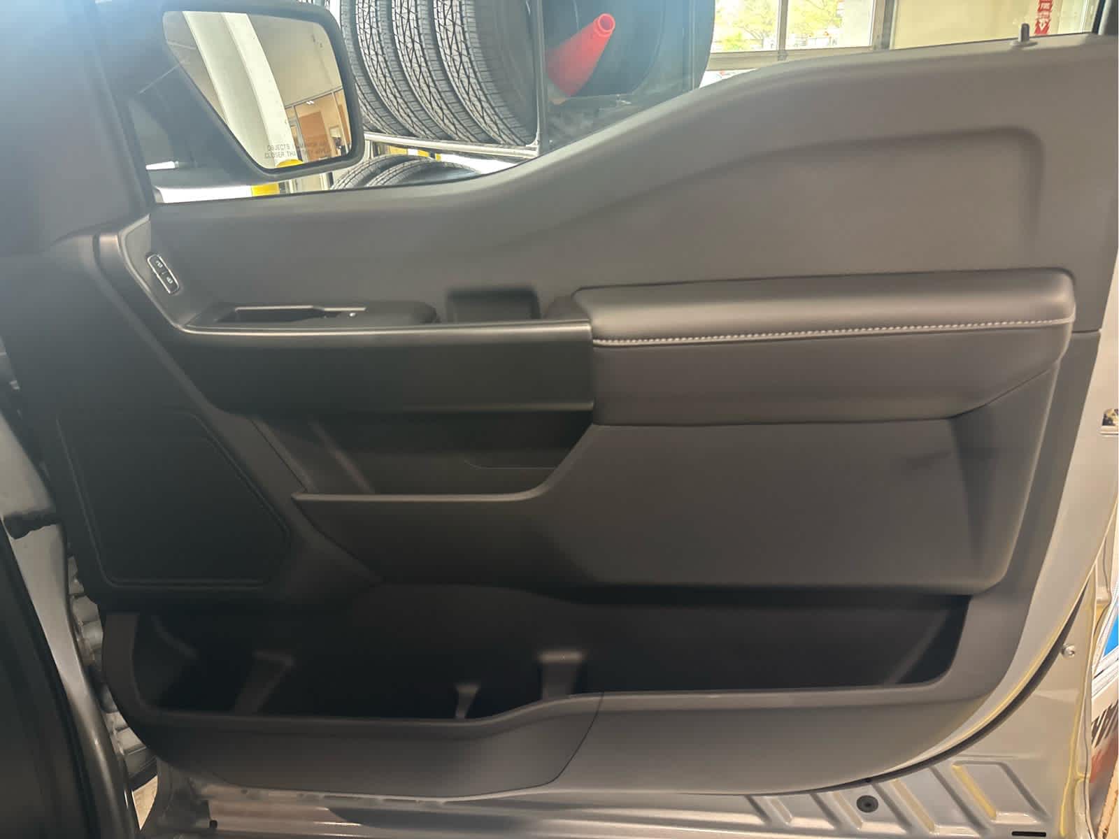 2026 Ford F-150 STX - Photo 27