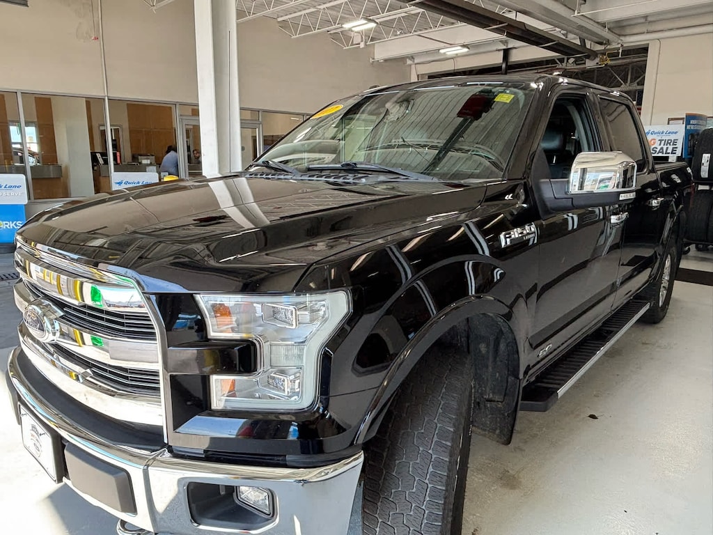Used 2017 Ford F-150 Lariat 4WD Supercrew 5.5 Box Truck SuperCrew Cab