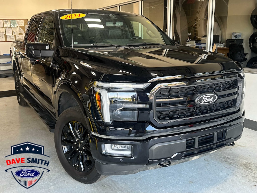 Used 2024 Ford F-150 Lariat 4WD Supercrew 5.5 Box Truck SuperCrew Cab
