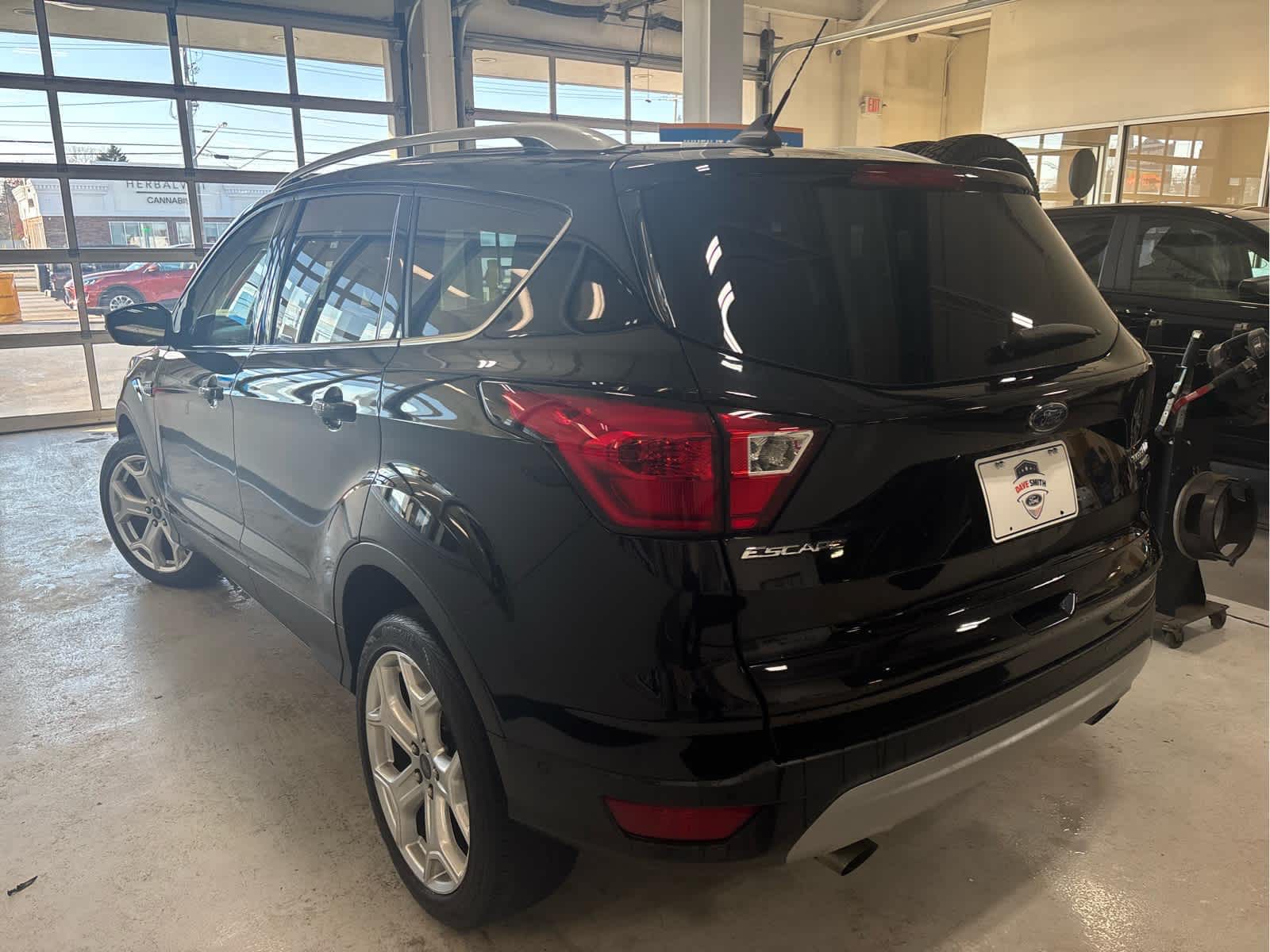2019 Ford Escape Titanium photo 3