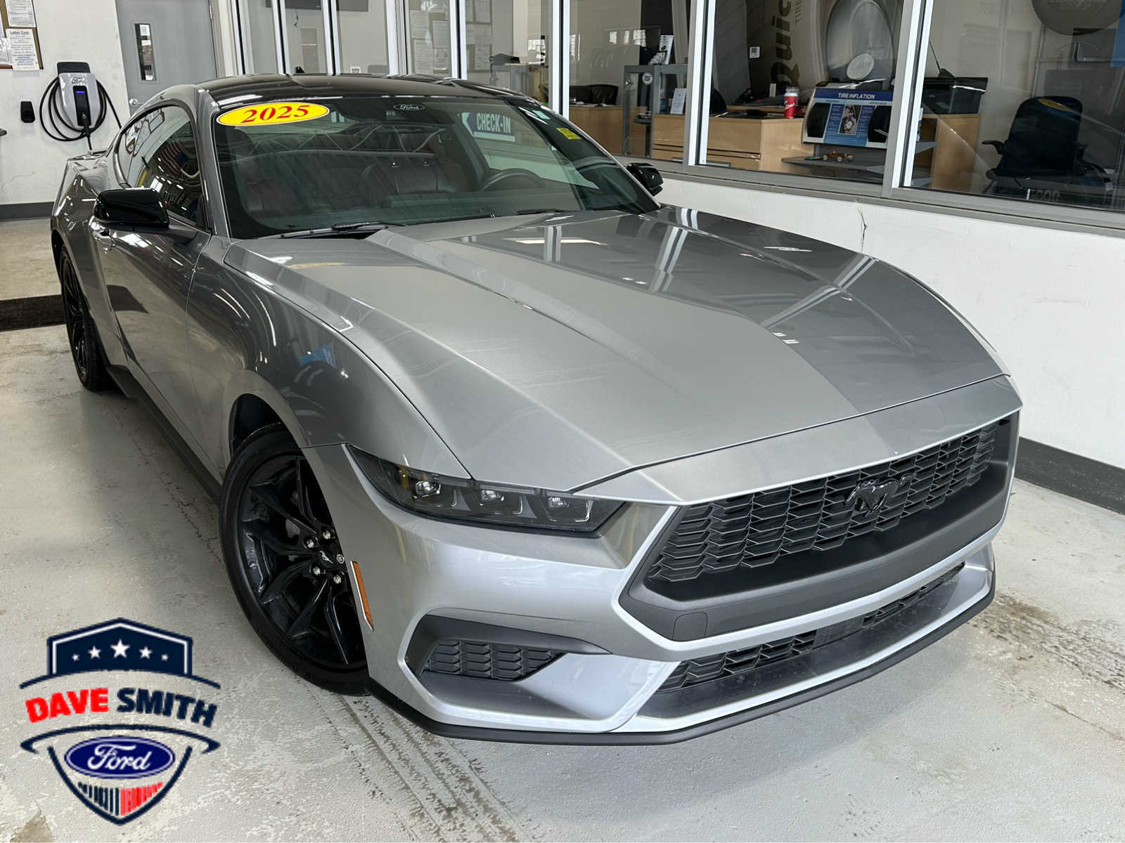 2025 Ford Mustang Coupe 