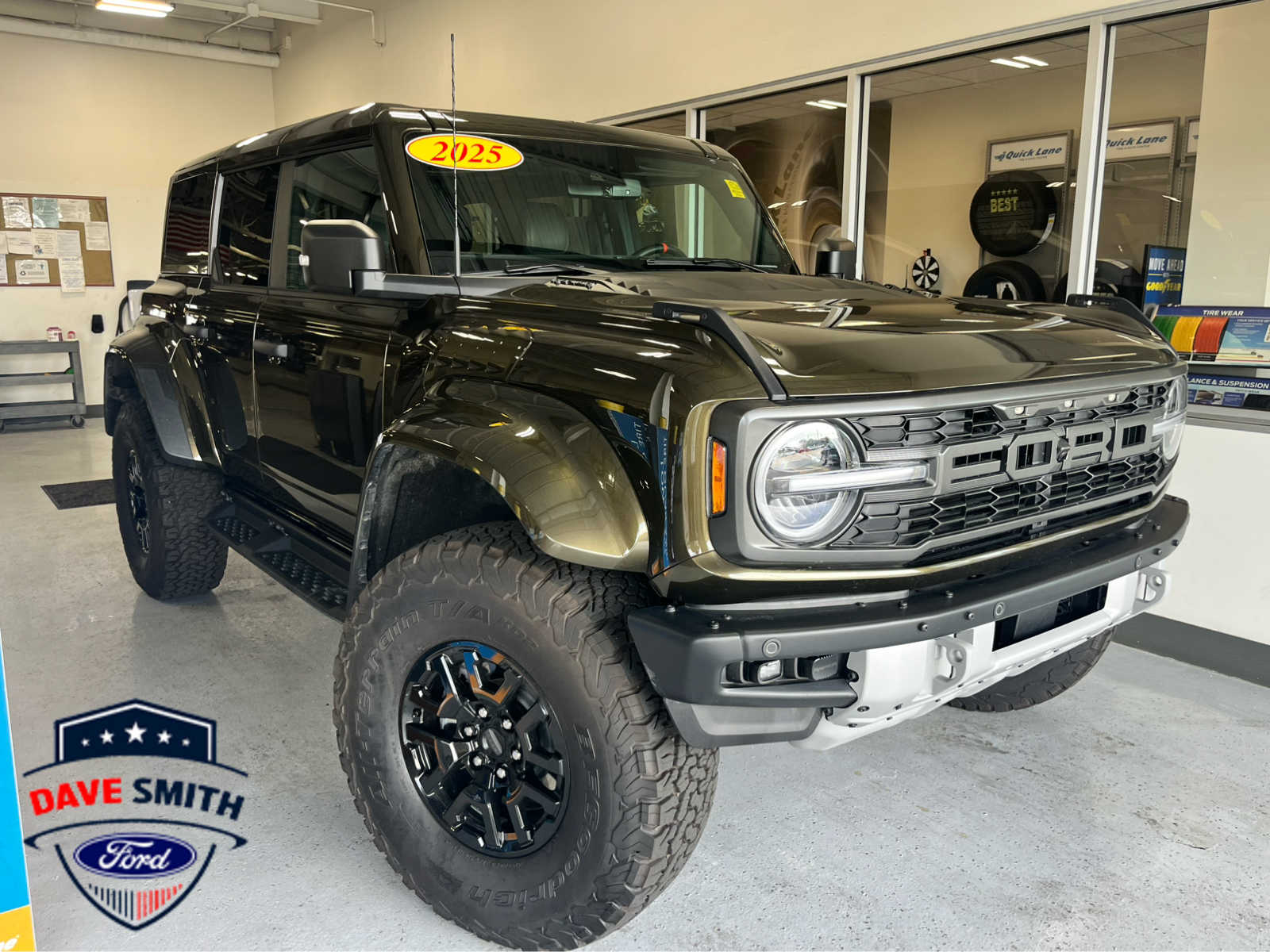 2025 Ford Bronco SUV 