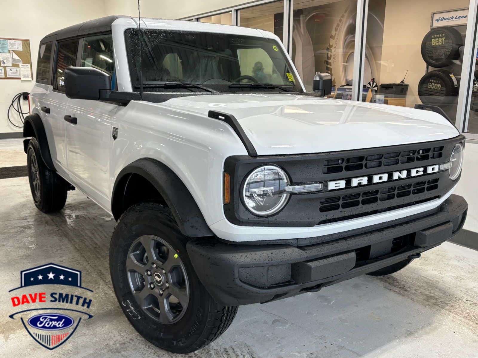 2025 Ford Bronco SUV 