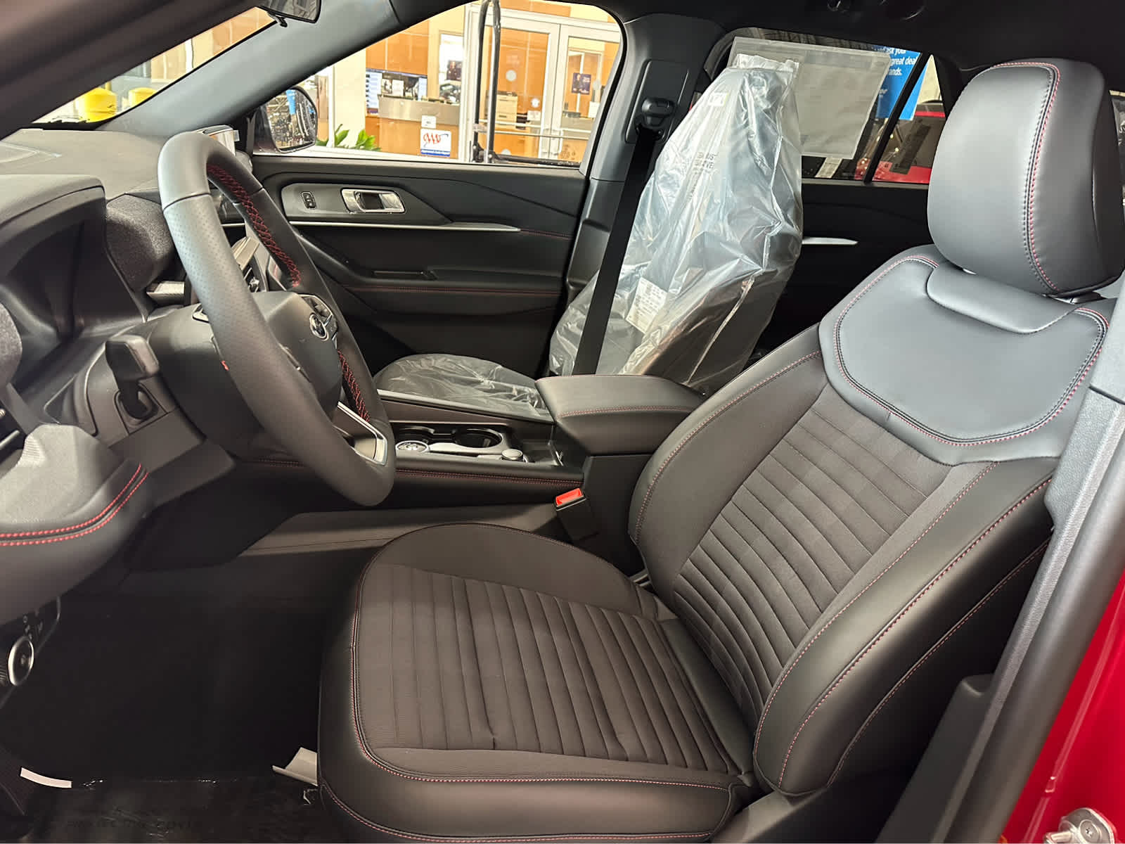 2026 Ford Explorer ST-Line - Photo 22
