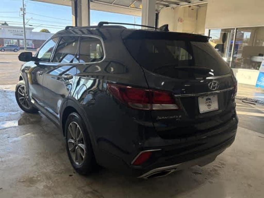 Used 2019 Hyundai Santa Fe XL SE SUV