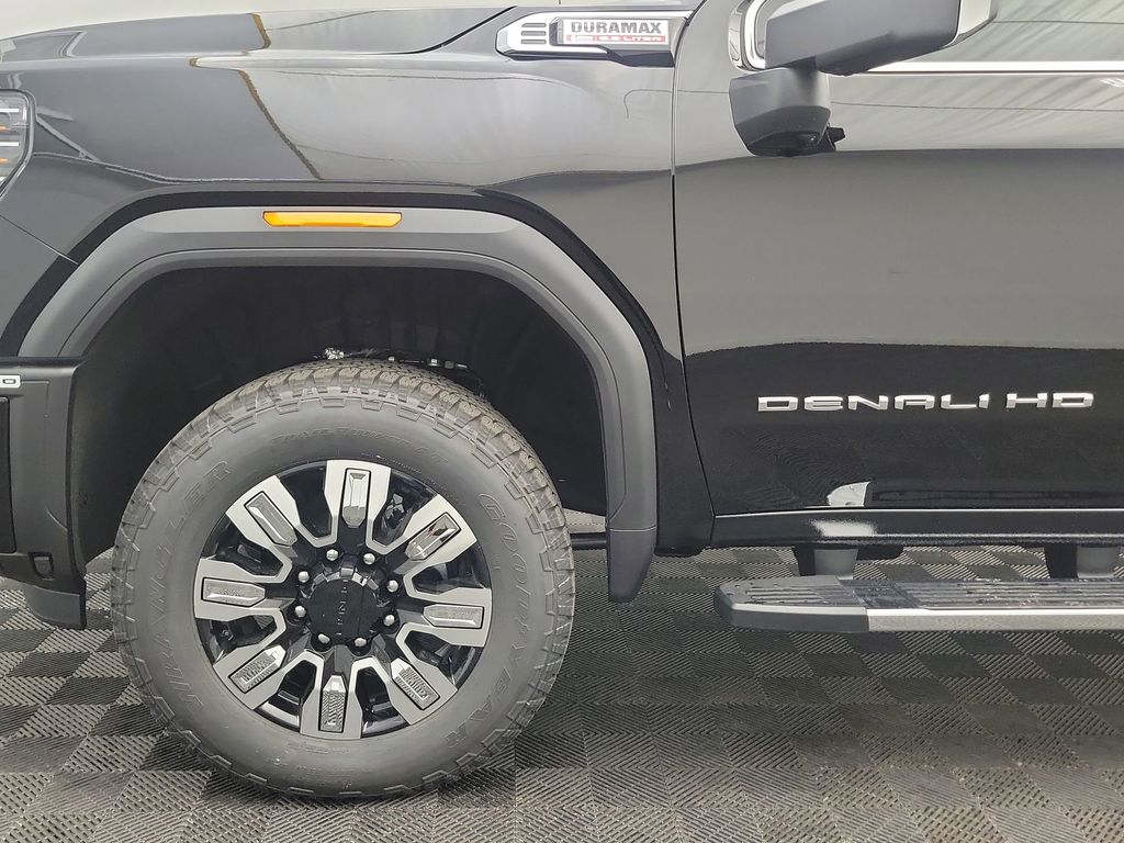 2026 GMC Sierra 2500HD Denali - Photo 9