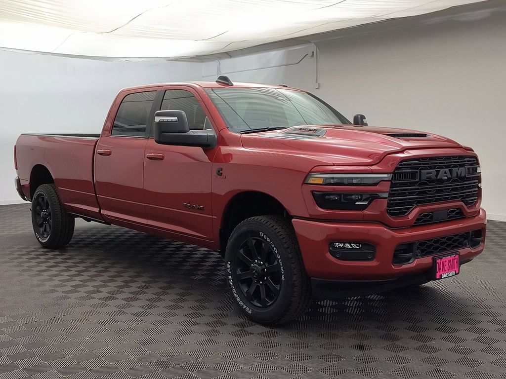 2026 RAM 3500 Laramie - Photo 6