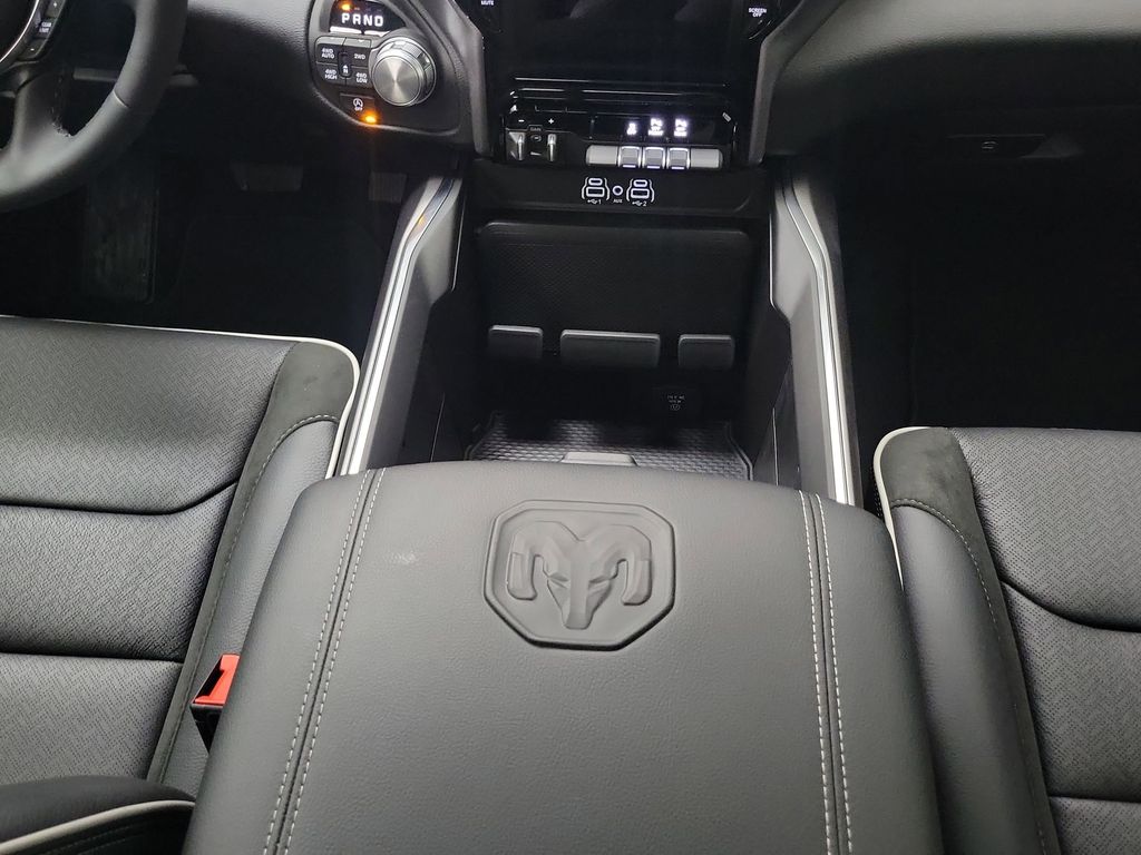 2026 RAM 1500 Laramie - Photo 20