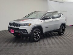 2026 Jeep Compass Trailhawk Sport Utility