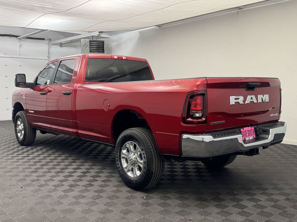 2025 Ram 3500 Big Horn photo 3