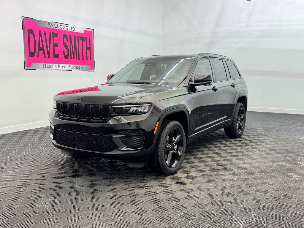 2025 Jeep Grand Cherokee Altitude