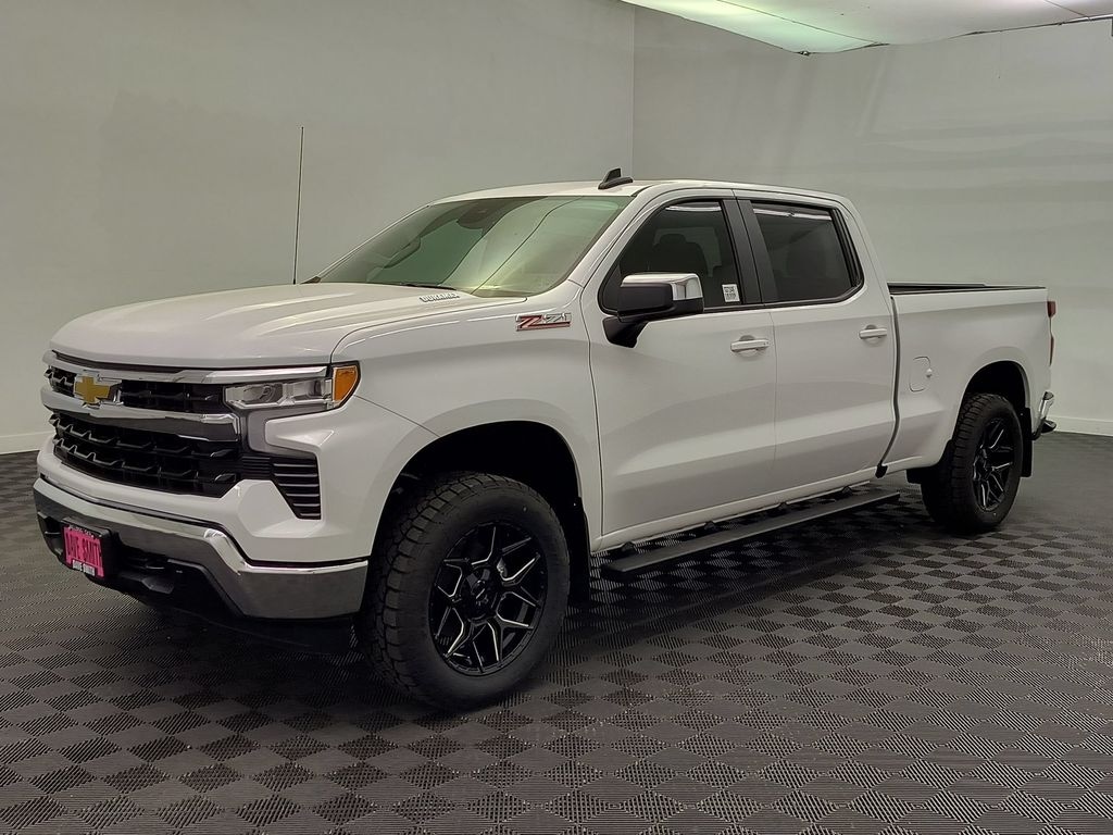 New 2026 Chevrolet Silverado 1500 LT Crew Cab