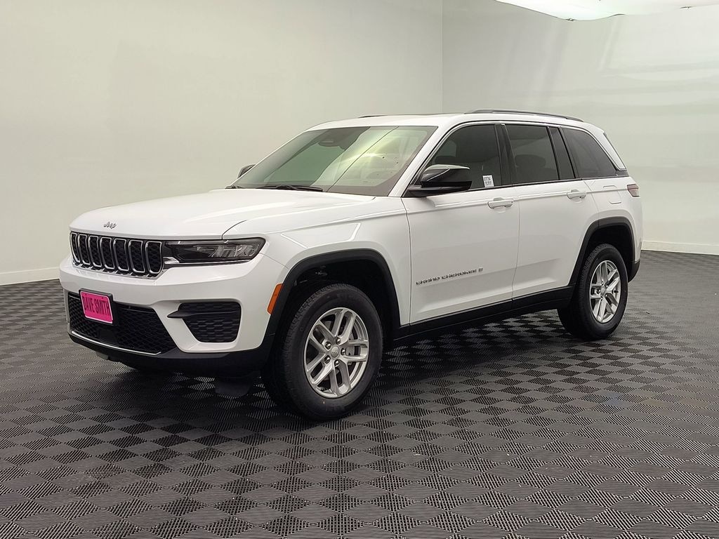 New 2025 Jeep Grand Cherokee Laredo X Sport Utility