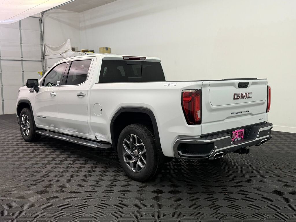 New 2026 GMC Sierra SLT Crew Cab