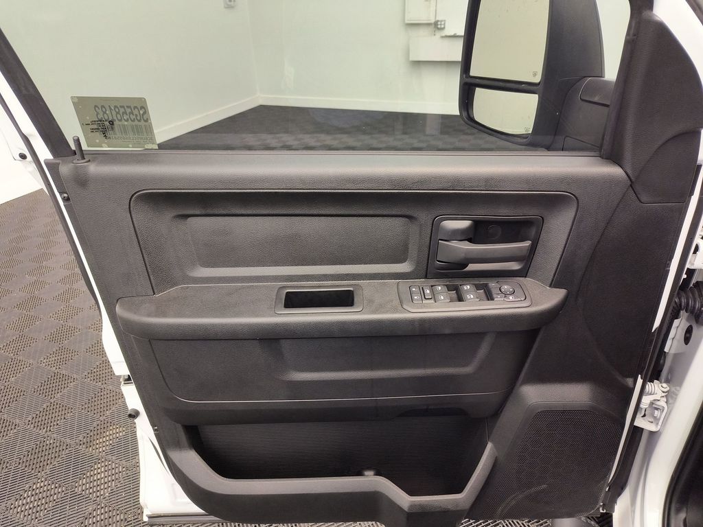 2025 RAM 2500 Tradesman - Photo 19