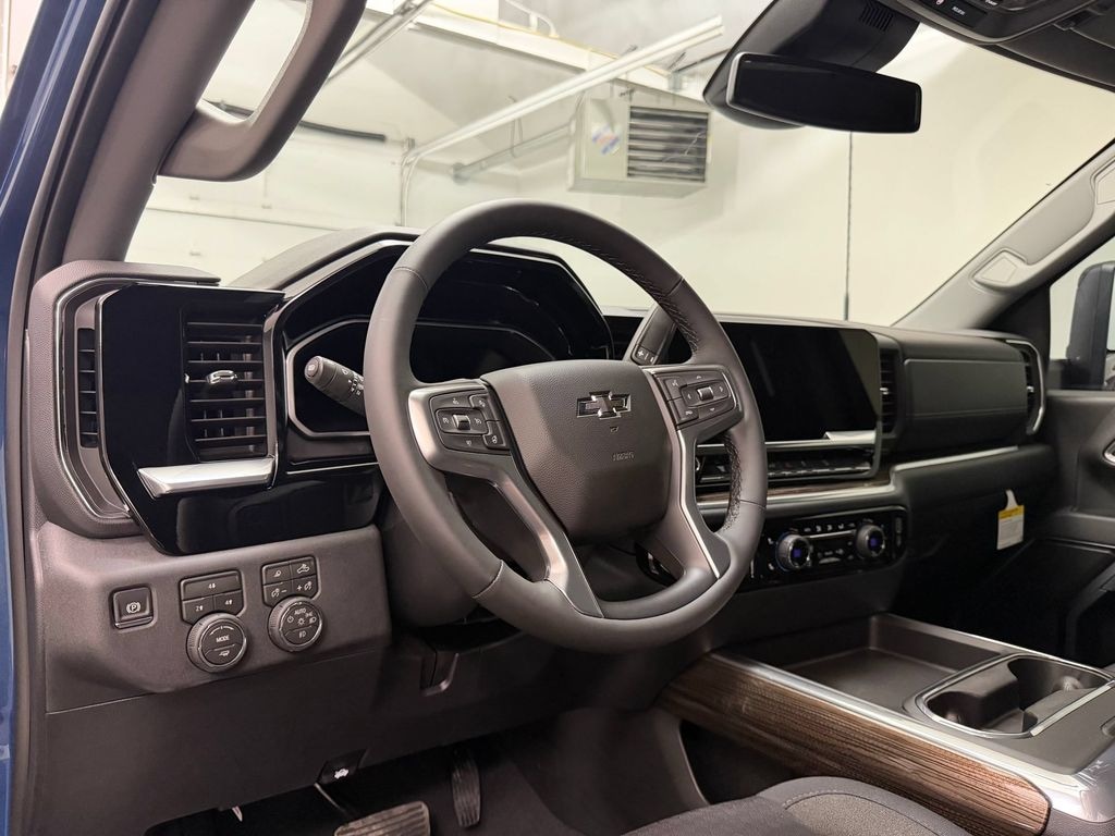 New 2026 Chevrolet Silverado 2500 LT Crew Cab