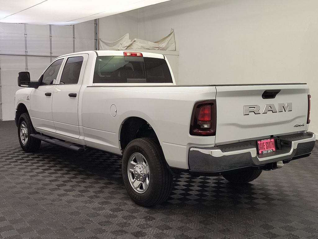 2025 Ram 2500 Tradesman photo 3