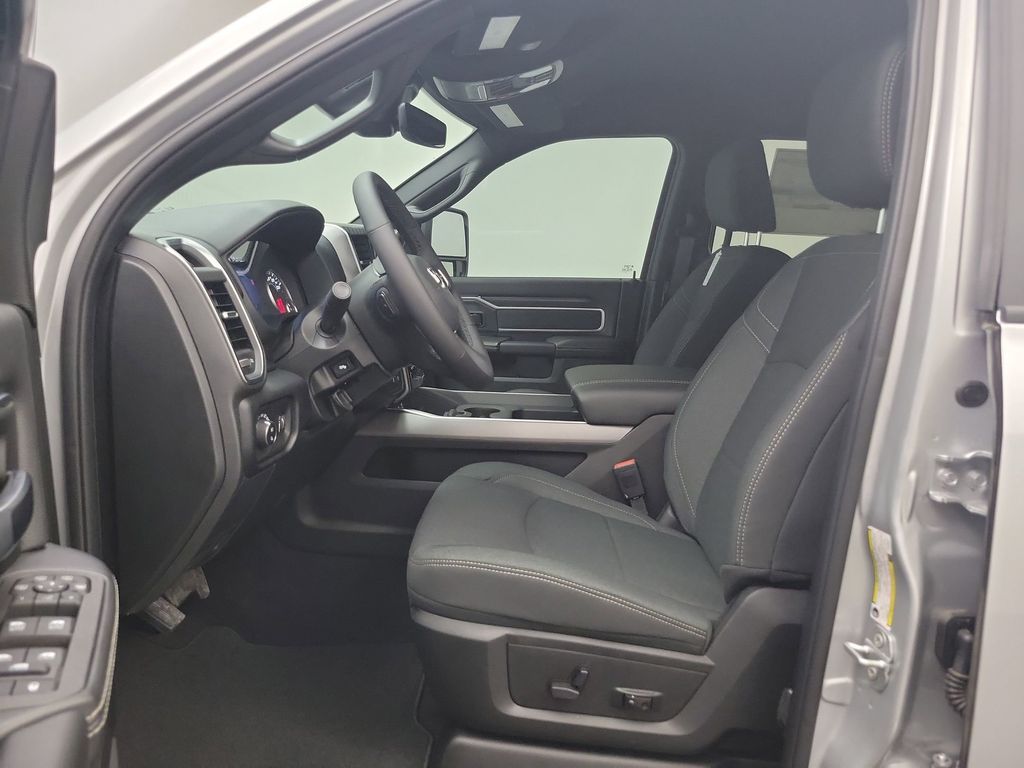 2026 Ram 2500 Big Horn photo 4