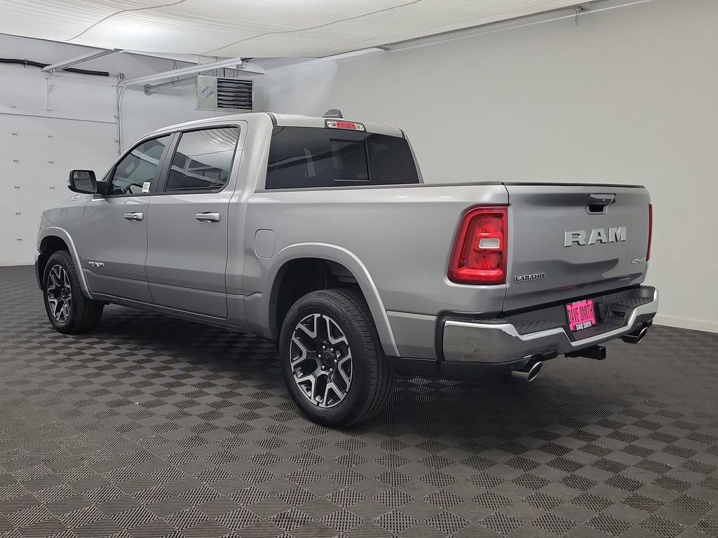 2026 Ram 1500 Laramie photo 3