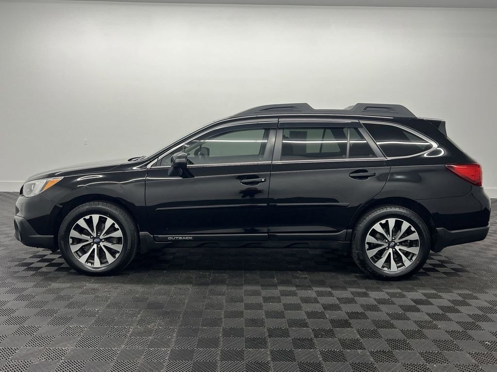 Used 2016 Subaru Outback 3.6R Limited w/ Moonroof + Keyless Access + Nav + EyeSight SUV