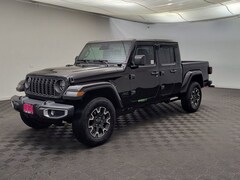 2026 Jeep Gladiator Sahara Crew Cab