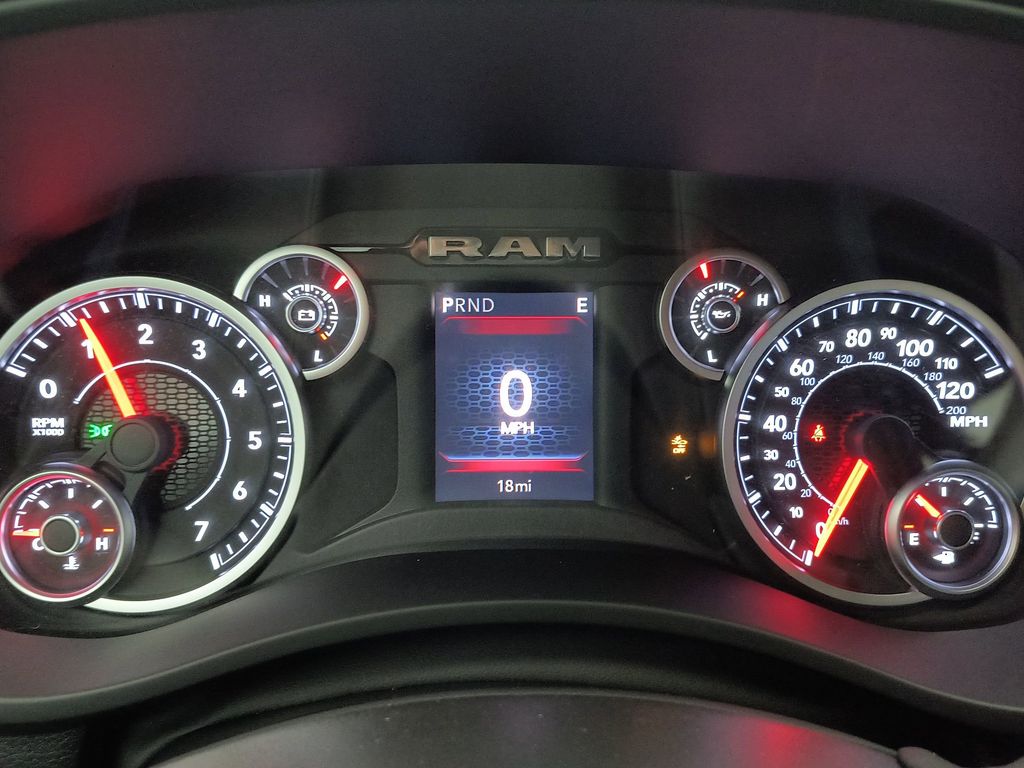 2026 RAM 3500 Tradesman - Photo 15