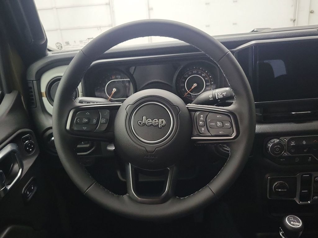 New 2025 Jeep Gladiator Sport S Crew Cab