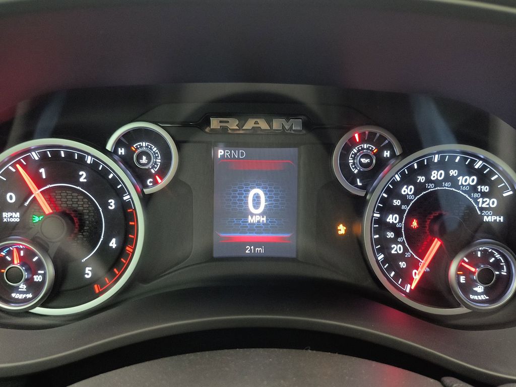 2025 RAM 2500 Tradesman - Photo 15