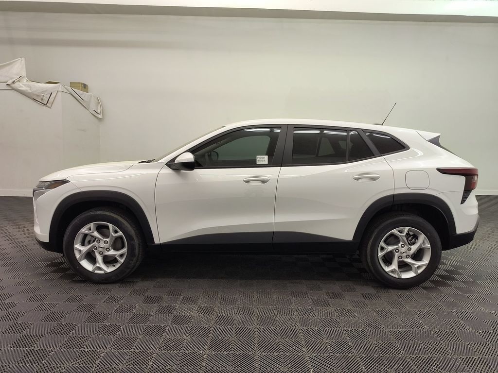 New 2026 Chevrolet Trax LS Sport Utility